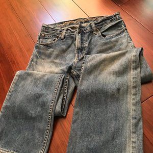 28L 28W American Eagle jeans